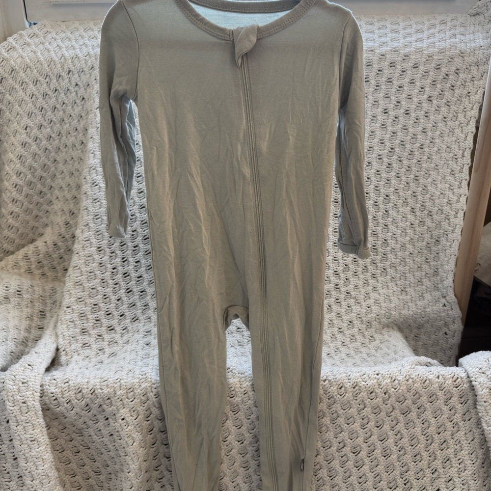 Kyte Baby Sleeper Size 12-18 months in Sage